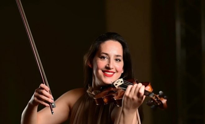 Лена Семёнова