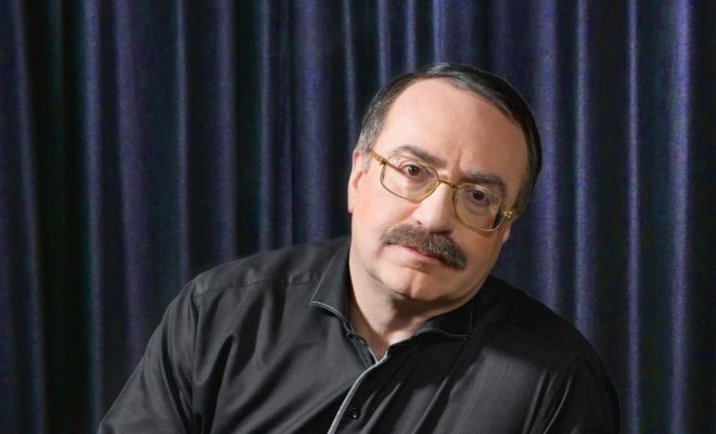 Даниил Крамер, Олег Аккуратов