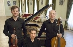 Ultimum Trio