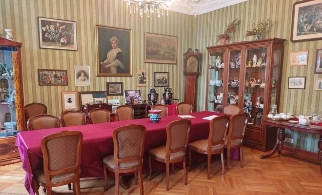 Экскурсия с чаепитием в музее-квартире Леонтия Николаевича Бенуа