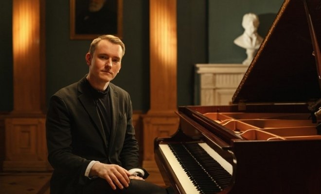 Евгений Лебедев. Цветные сны чёрно-белых клавиш