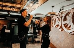 Хиты русского рока при свечах в исполнении вокального дуэта