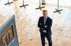 Мир закулисья: экскурсия с директором театра Сергеем Викторовичем Коневым