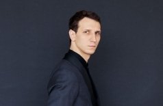 Чайковский. Концерт №1, Лебединое озеро