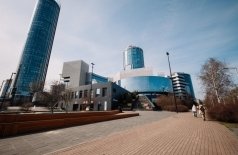 Танцевальный спектакль - 4′33: другой взгляд