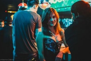 Веселые пляски в  Boom Boom Bar. Фотоотчет