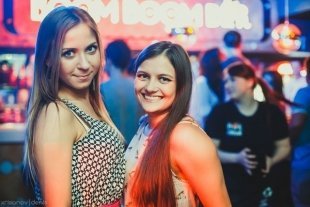 Веселые пляски в  Boom Boom Bar. Фотоотчет