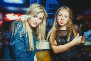 Веселые пляски в  Boom Boom Bar. Фотоотчет