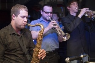 Jazz Brassers & Three Fall в Челябинске 