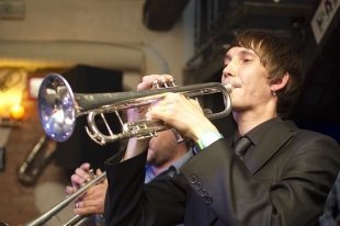 Jazz Brassers & Three Fall в Челябинске 