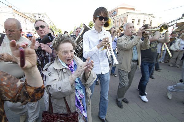 По Кировке с оркестром 