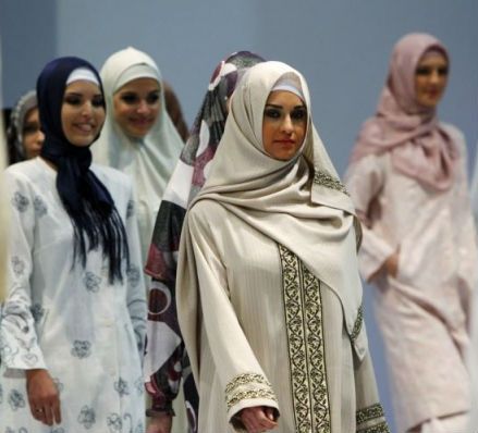 Хиджаб от кутюр: модный показ в «Корстоне»