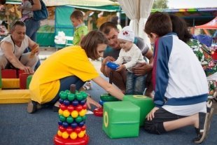 Семейный праздник «Летний театр для Малюток»