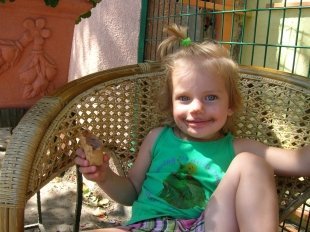 Елена Адищева, 4 года