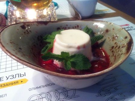 Где в Тюмени готовят вкусную панна котту