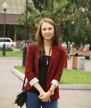 Катя, 18 лет: Лечебное дело. Еще в школе увлеклась химией и биологией. Очень хочу стать кардиологом или неврологом.