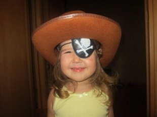 Аня Слинько, 4 года