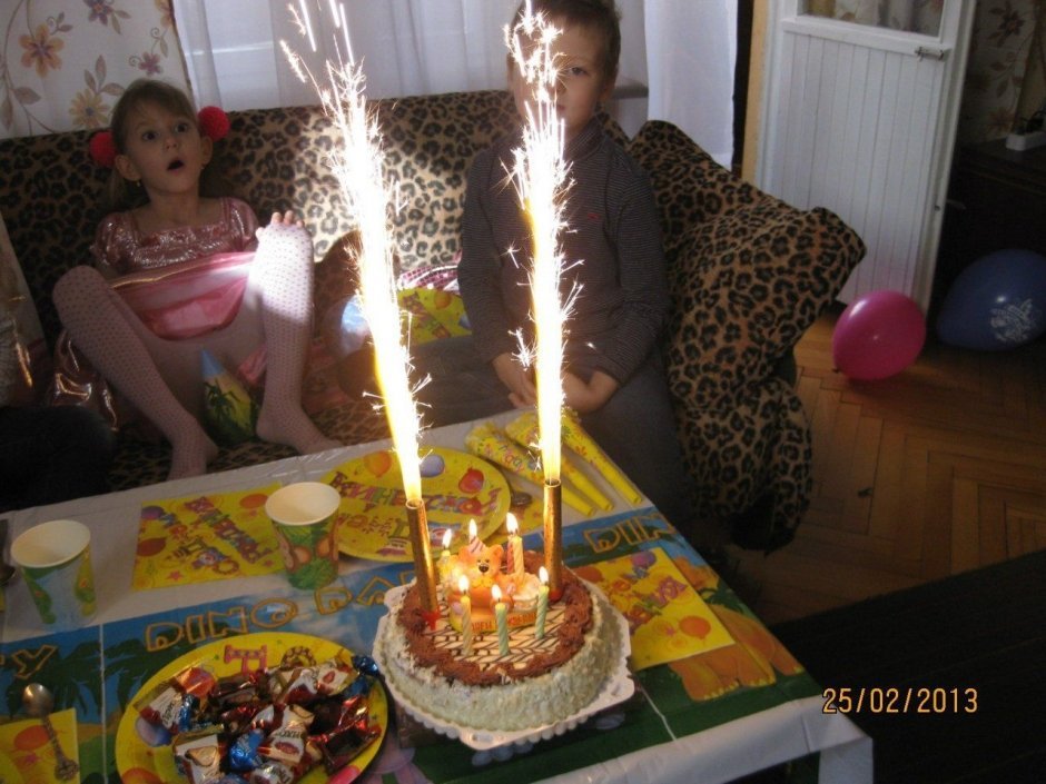 Катя Антонова, 7 лет