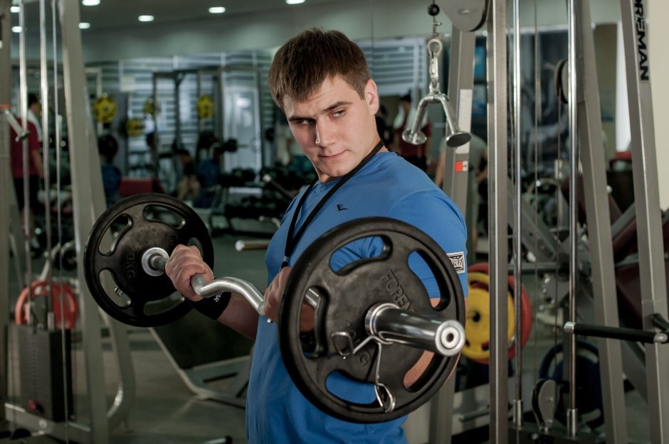 Михаил Филистович, 21 год; фитнес-клуб Fitness First,  http://astana.vibirai.ru/galleries/mihail_filistovich-891820