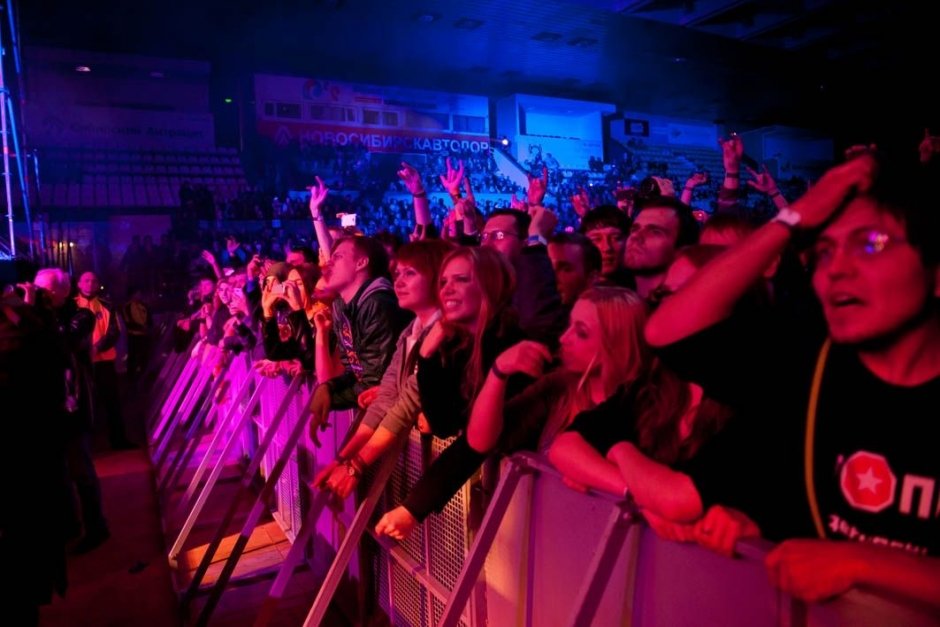 Выступление The Offspring в ЛДС «Сибирь»