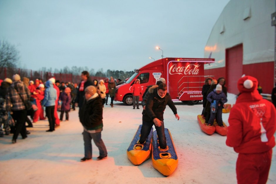 Олимпийский огонь на заводе Coca-Cola Hellenic в Екатеринбурге