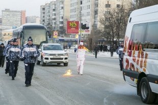 Олимпийский огонь в Челябинске: как факел Олимпиады путешествовал на верблюде