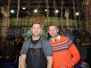 Алексей и Александр, марка Twins Bow Ties: – Делаю бабочки, всегда только бабочки! (ответил Алексей) – А я еще ёлки! (добавил Александр)