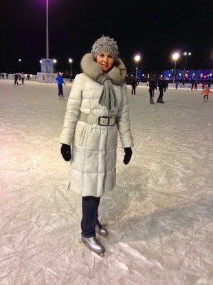 Светлана Хряпкина – У меня есть фонарик «олимпийский», это мой талисман. Надеюсь, наша поддержка поможет фигуристам-парникам. Красивый вид спорта, но и очень сложный!