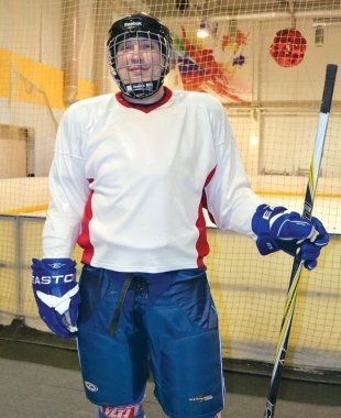 Дмитрий Юрин, защитник хоккейной команды «Айсберг»: – Какие-нибудь игры-то точно посмотрю, на какие попаду, а так планов конкретных нет: где придется и с кем придется.
