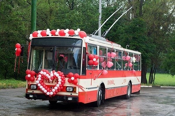 В Миассе в День Святого Валентина курсирует транспорт для влюбленных