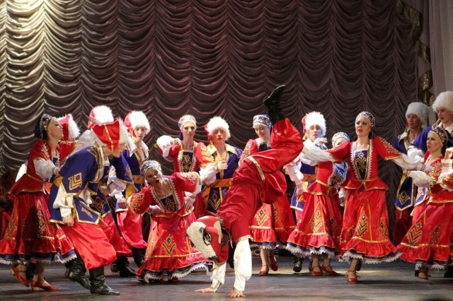 23 апреля на сцене ДКГ выступит знаменитый ансамбль «Уральская скоморошина»