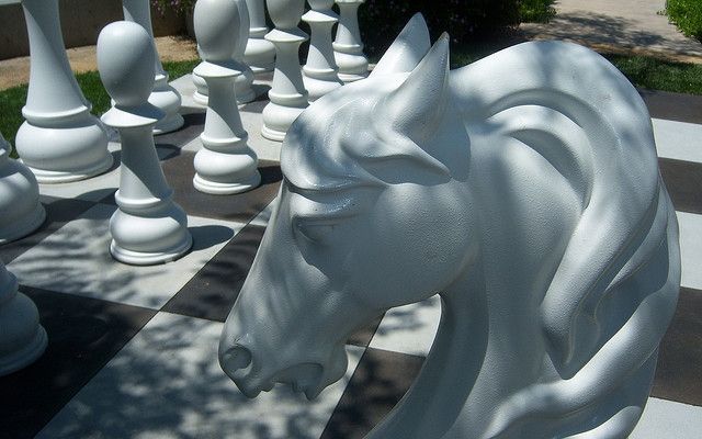 Шахматы и шашки гигантские