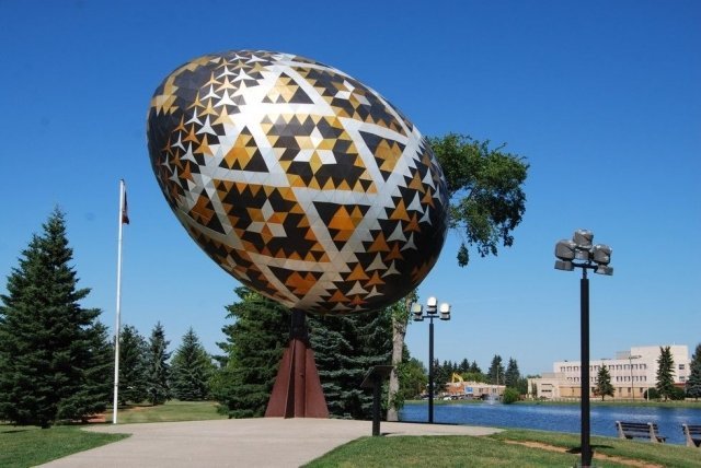 На Пасху в Челябинске раскрасят двухметровое яйцо