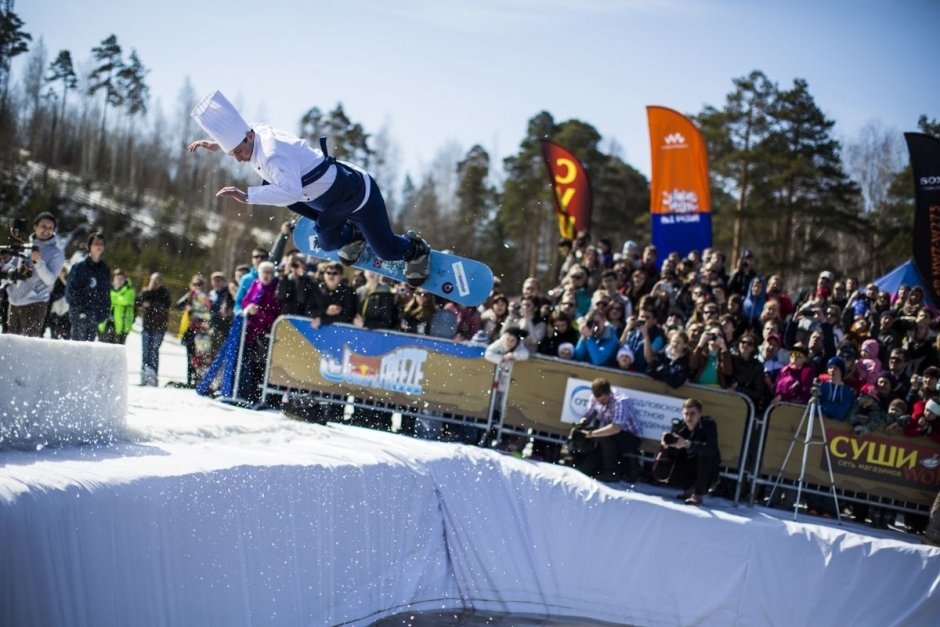 Аква-шоу Red Bull Jump & Freeze