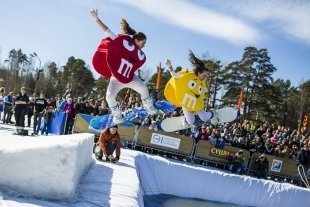 Аква-шоу Red Bull Jump & Freeze