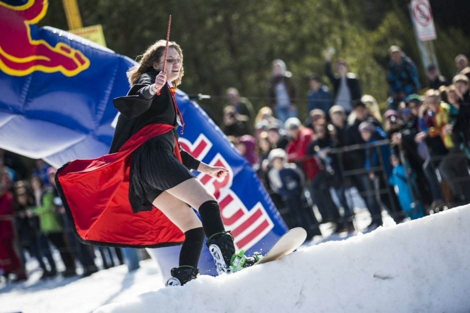 Аква-шоу Red Bull Jump & Freeze