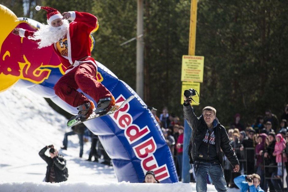 Аква-шоу Red Bull Jump & Freeze