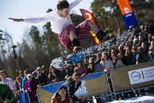 Аква-шоу Red Bull Jump & Freeze