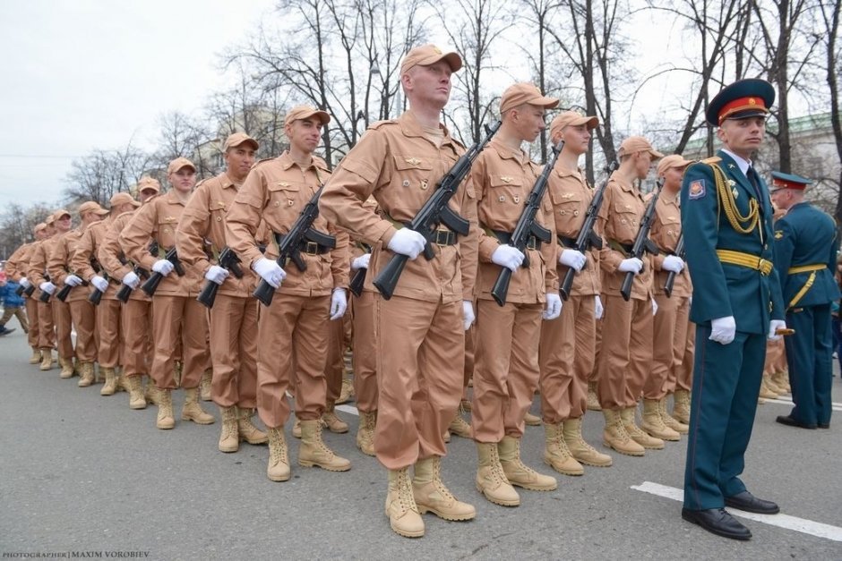 Парад 9 Мая в Екатеринбурге