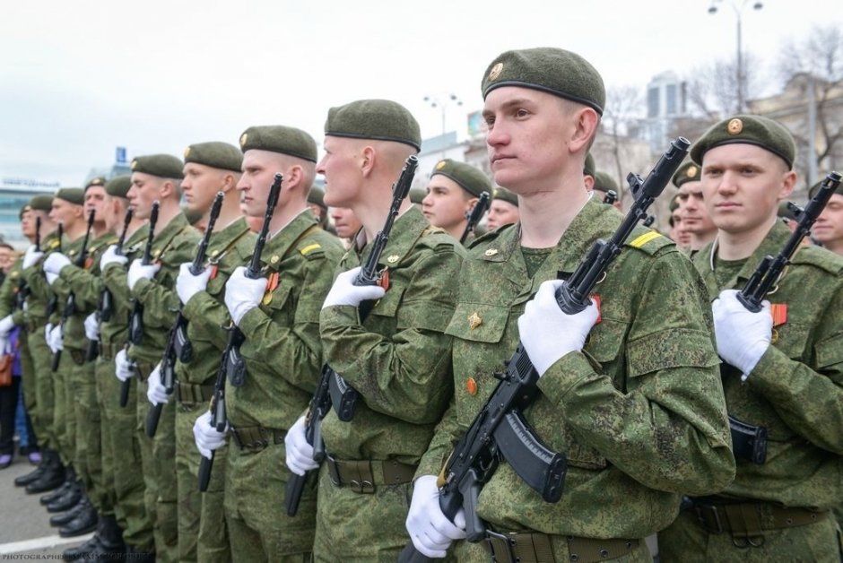 Парад 9 Мая в Екатеринбурге