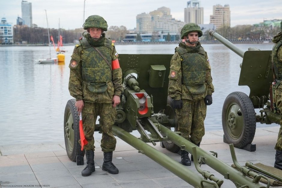 Парад 9 Мая в Екатеринбурге