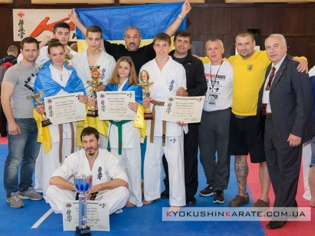 Херсонцы привезли медали с Чемпионата Европы по киокушин карате