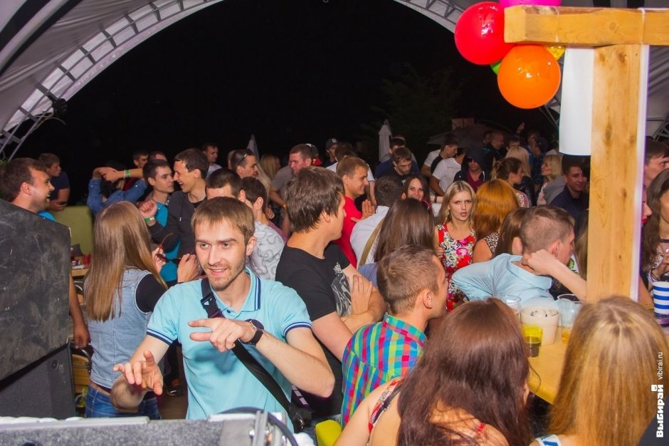 Grand Band в баре BQ