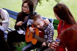 «Улыбка ребенка дороже любого сокровища»