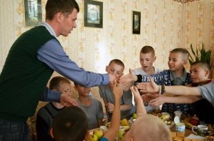 «Улыбка ребенка дороже любого сокровища»