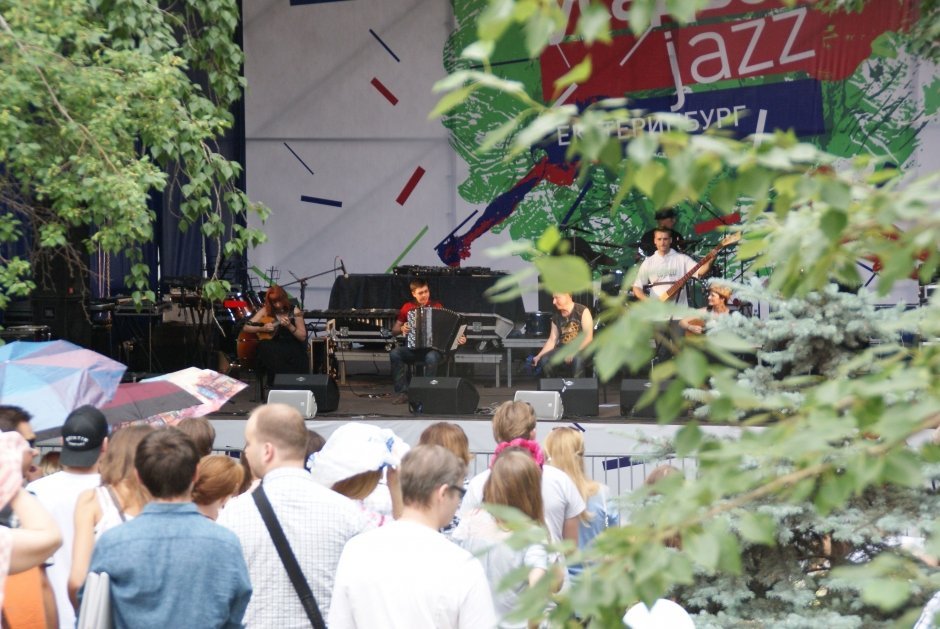 Люди в городе: кто на «Усадьбе Jazz» музыку слушал