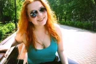 Алена Санникова, 24 года - В магазинах для творчества, книжных, кофейнях. Скидки рыжим надо давать как минимум за улыбки: как сказал когда-то один мой знакомый, рыжие люди — самые улыбчивые люди на свете!