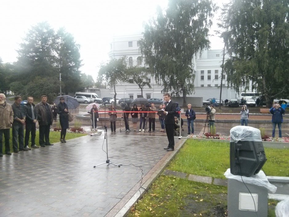 Открытие фонтана в сквере за Театром оперы и балета