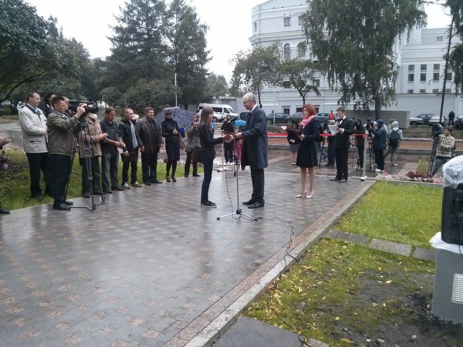 Открытие фонтана в сквере за Театром оперы и балета