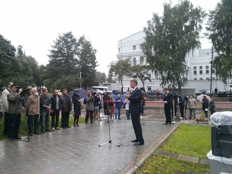 Открытие фонтана в сквере за Театром оперы и балета